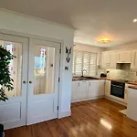 4 Harbour Town House