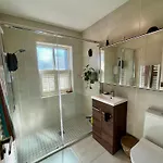 4 Harbour Town House Vakantiehuis *
