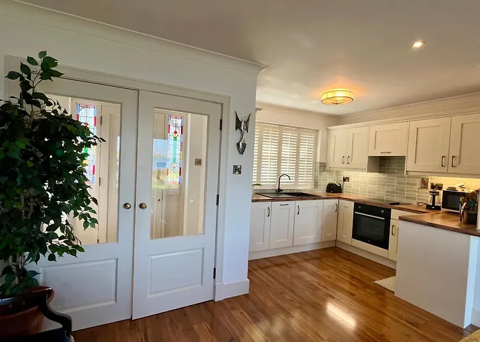 4 Harbour Town House