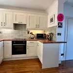 4 Harbour Town House * Westport