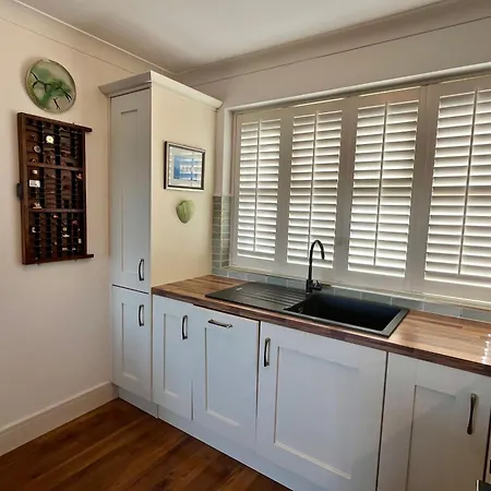 4 Harbour Town House *