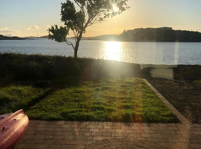 Дом отдыха 4 Harbour Town House